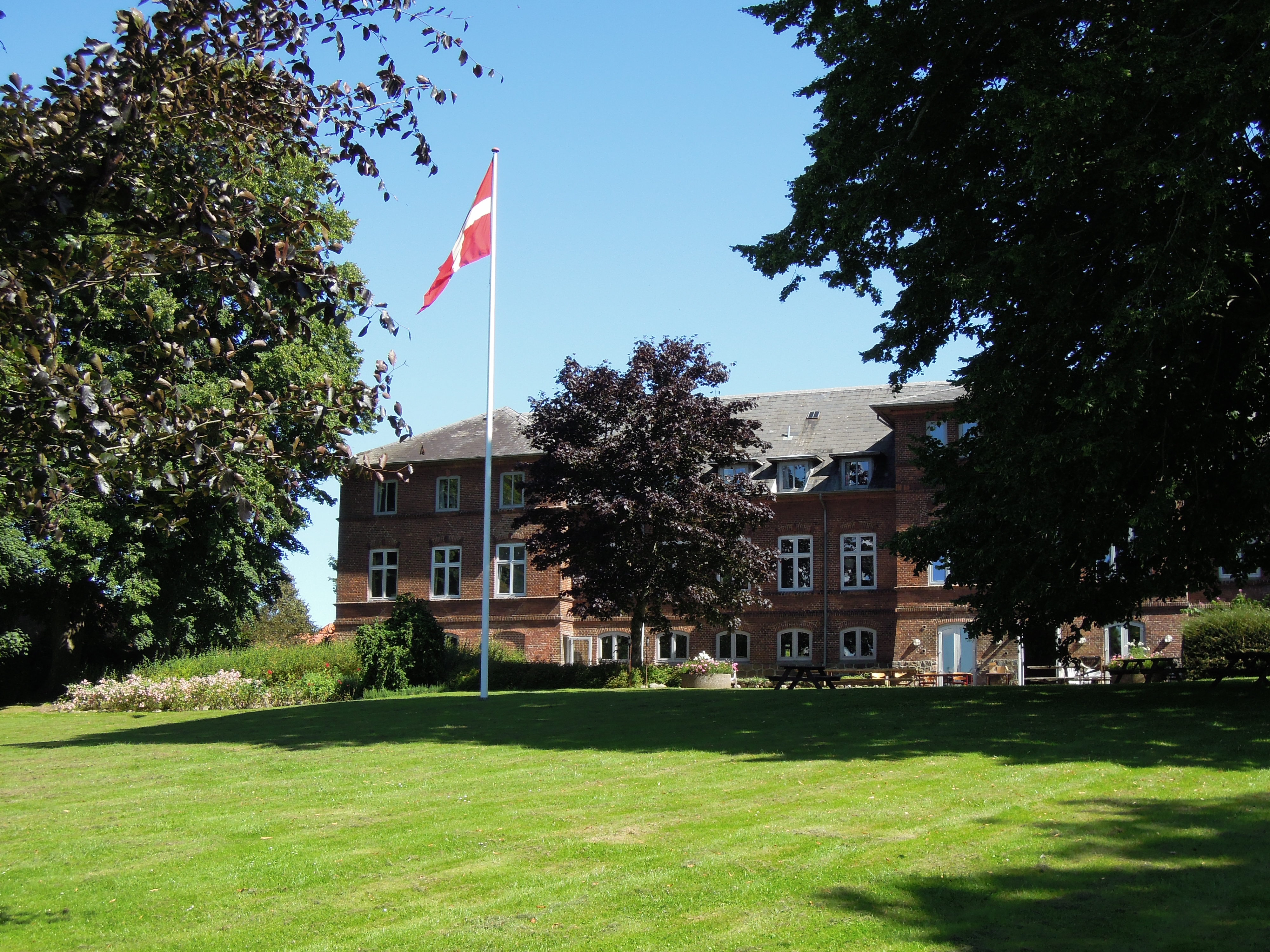 Efterskolen for Scenekunst på en sommerdag